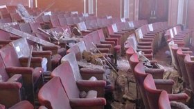 Jeden z diváků vyfotil sál divadla, krátce po tragédii