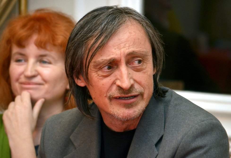 Režie Královy řeči se ujal Martin Stropnický. Vlevo je dramaturgyně Lucie Němečková.
