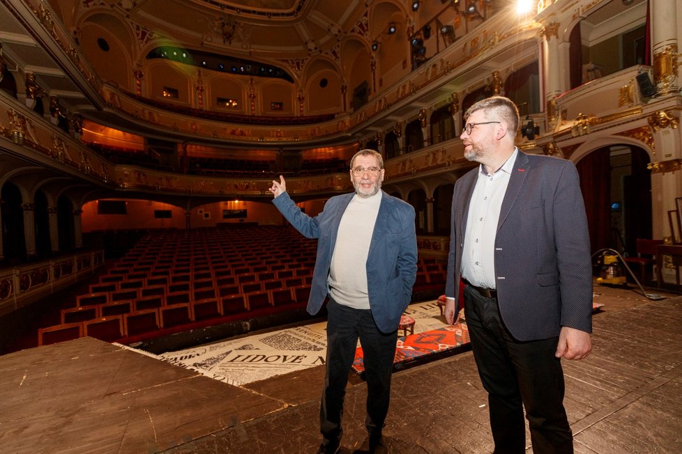 Divadlo na Vinohradech čeká na rekonstrukci, která se připravuje už 6 let. Od svého otevření v roce 1907 výraznou proměnou neprošlo
