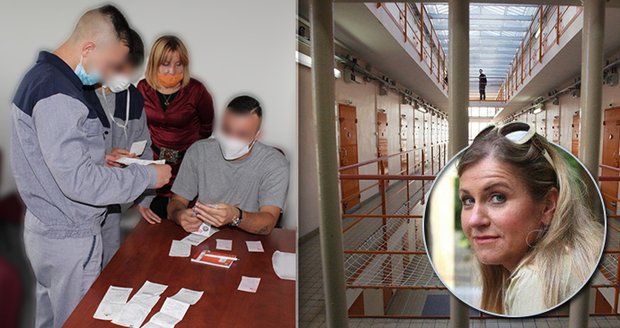The convicts want to correct and amuse.  Radka (50) and Monika (34) do theater in prison