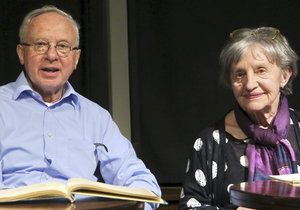 Nina Divíšková a Vladimír Pucholt spolu na jevišti po 52 letech.