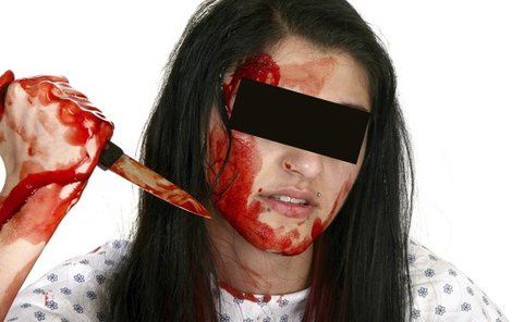 Žárlivá žena zaútočila na svého druha nožem! 