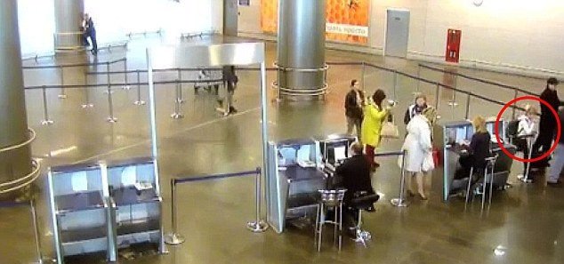 Jedenáctiletá dívka obešla kontrolu na moskevském letišti.