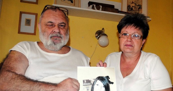 Rodiče Jarmila a Milan Dvořáčkovi prosí dceru: Nikolo, vrať se domů!