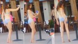 Opilecká selfie v bikinách: Namol zpitá holka se snažila vyfotit celou minutu!