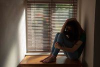 Dívka (20) nařkla přítele ze znásilnění: Bála se, že za dobrovolnou soulož by jí babička vynadala