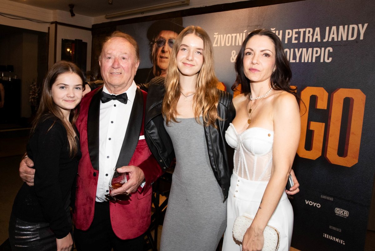 Petr Janda s rodinou