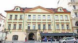 Podnikatel dluží Praze za pronájmy balík: Sekera je už přes 40 milionů! Proč město nic nedělá?