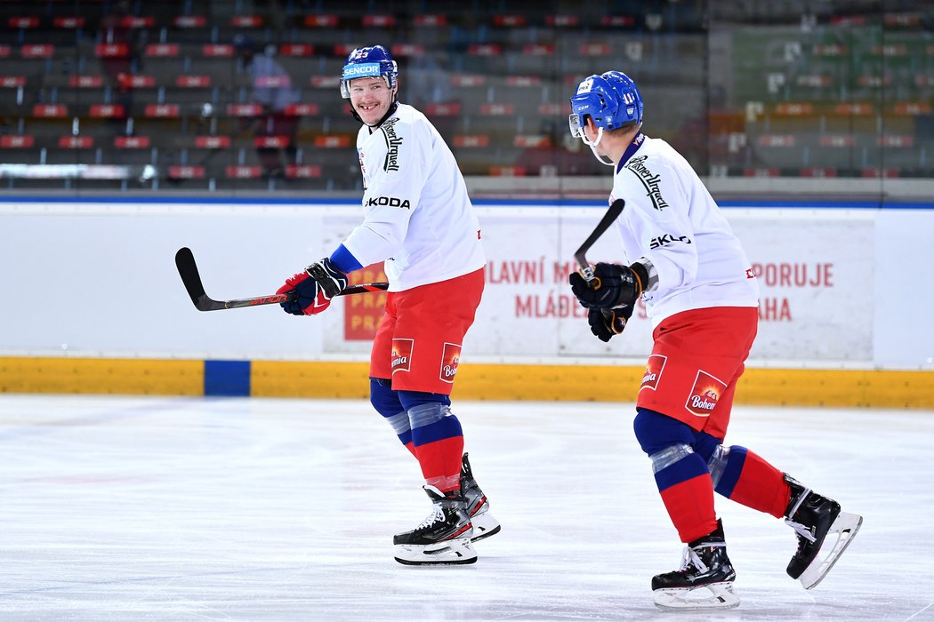 Dmitrij Jaškin se svým klubem natočil gratulaci ruské armádě