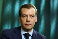 Šílená slova Medveděva: Rusko vede svatou válku proti Satanovi a „nacistickým feťákům“