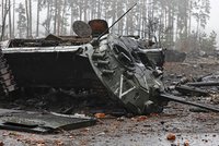 Ruské tanky jsou jako lososi: Parodie přírodovědného dokumentu válcuje internet