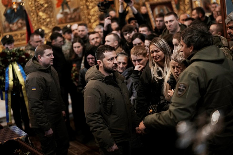 Pohřeb ukrajinského obránce Dmytra Kocjubajla: Ukrajinský prezident Volodymyr Zelenskyj (10.3.2023)