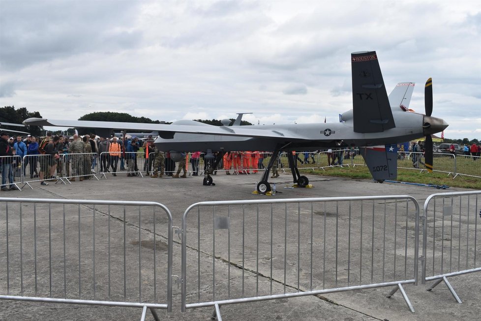 Dron MQ-9 Reaper dosahuje velikosti menší stíhačky.