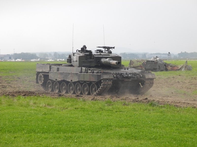 Tank Leopard patřící polské armádě vedle letounů také včera zaujal.
