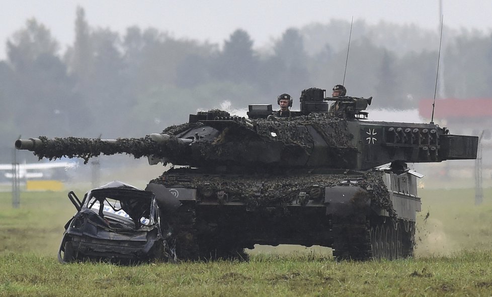 Dny NATO v Mošnově u Ostravy: Německý tank Leopard 2