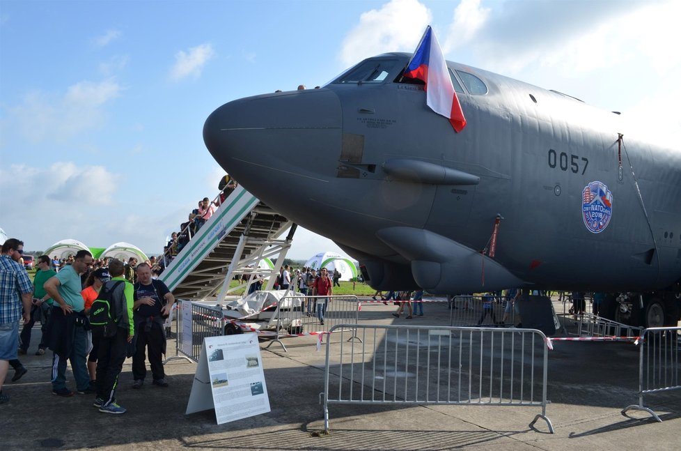 C-17 Globmaster III je čtyřmotorovým letounem, sloužícím primárně pro strategickou přepravu.