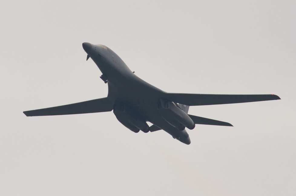 V Ostravě přistál také nadzvukový americký bombardér B-1B Lancer.