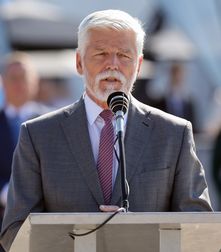 Petr Pavel se chystá Slovensko zatáhnout do války. V Česku mi to nedovolí, vysvětluje prezident Petr Pavel se chystá Slovensko zatáhnout do války. V Česku mi to nedovolí, vysvětluje prezident
