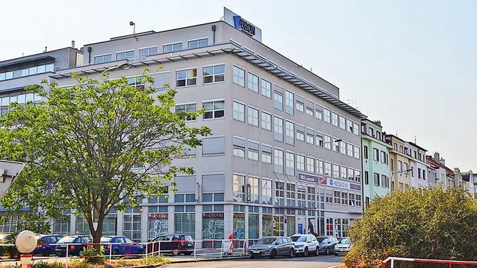 Do skupiny Cimex patří mimo jiné starší kancelářské budovy v Praze na Pankráci.
