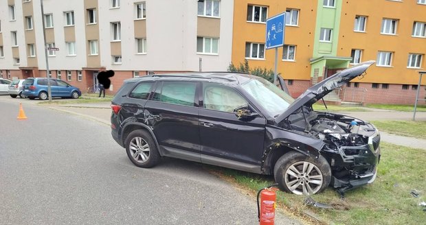 Nehoda policisty v srpnu v Dobřanech na Plzeňsku. Nehoda policisty v srpnu v Dobřanech na Plzeňsku.