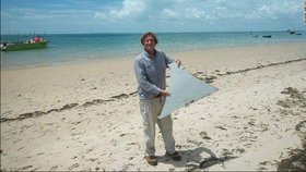 2. 3. 2016 Blaine Gibson údajně našel na pobřeží státu Mosambik stabilizátor letadla. Pravost ale zatím nebyla ověřena.