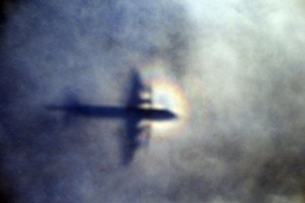 Kam zmizel let MH370?