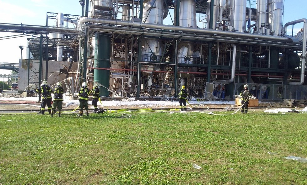 V cukrovaru a lihovaru Dobrovice zranil výbuch 14 lidí