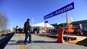 Amazon otevřel v Dobrovízi železniční stanici