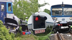 Smrtelná nehoda u Dobrovíze: Kousek za pražským letištěm se srazil vlak s automobilem