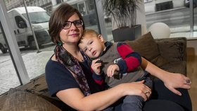 Veronika Kotková se synem Alexandrem (3). Když byl synovi rok, lékaři mu našli nádor v bříšku.