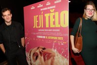 Drsný film Její tělo: Pornoherci v akci! A pak přišel baby boom