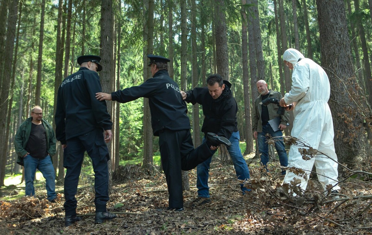 Nová kriminální minisérie Jiřího Stracha Docent s Terezou Ramba a Ivanem Trojanem v hlavních rolích