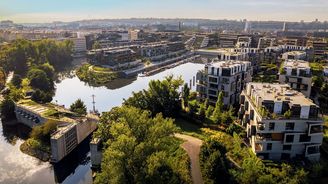 Práce u vody: Jak se z libeňského brownfieldu stal DOCK Práce u vody: Jak se z libeňského brownfieldu stal DOCK