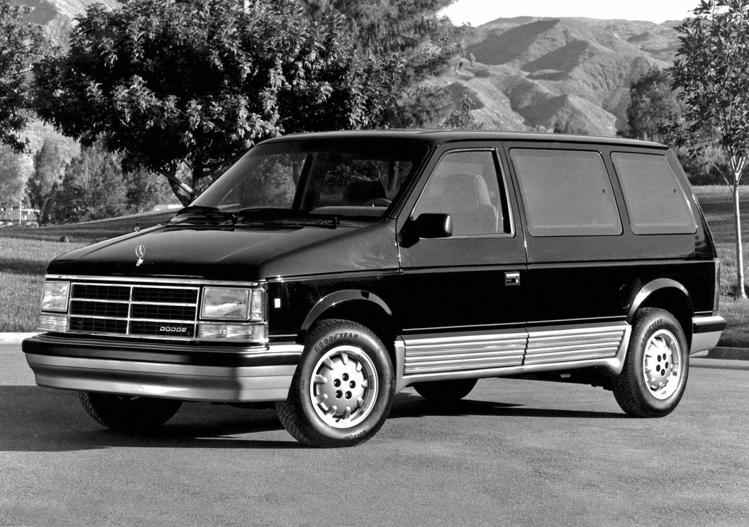 Dodge Caravan (1987-1990)