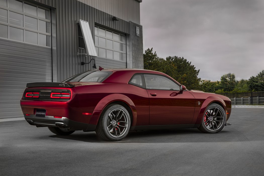 Dodge Challenger SRT Hellcat Widebody