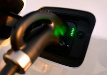 Ztráta přes půl bilionu kvůli elektromobilům. Stellantis však zná cestu ven