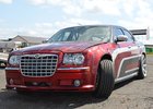 Chrysler 300C: Driftovací speciál s motorem z Viperu