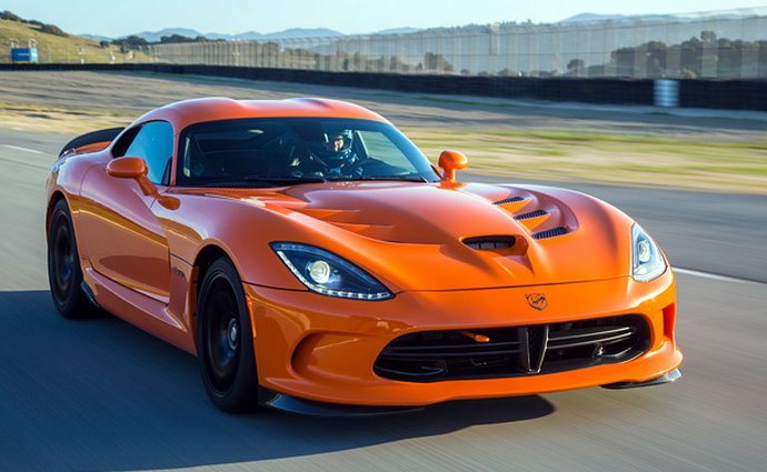 O SRT Viper není zájem, Chrysler omezuje výrobu