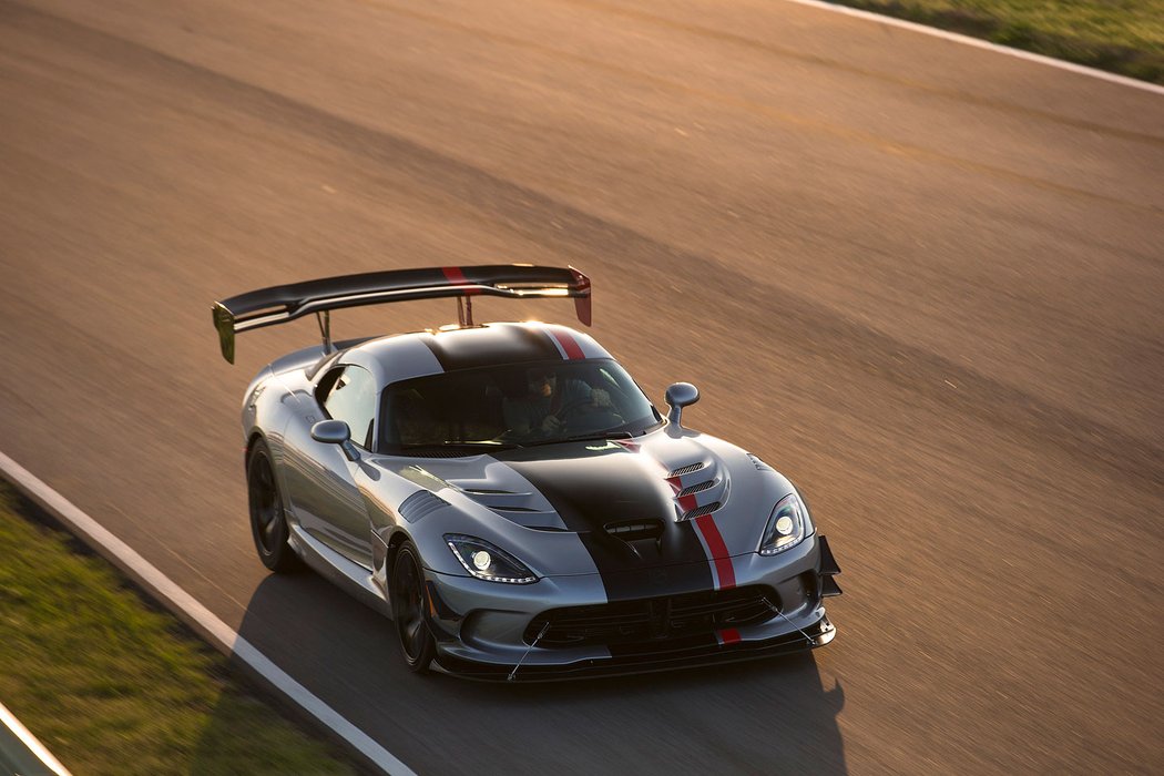 Dodge Viper ACR