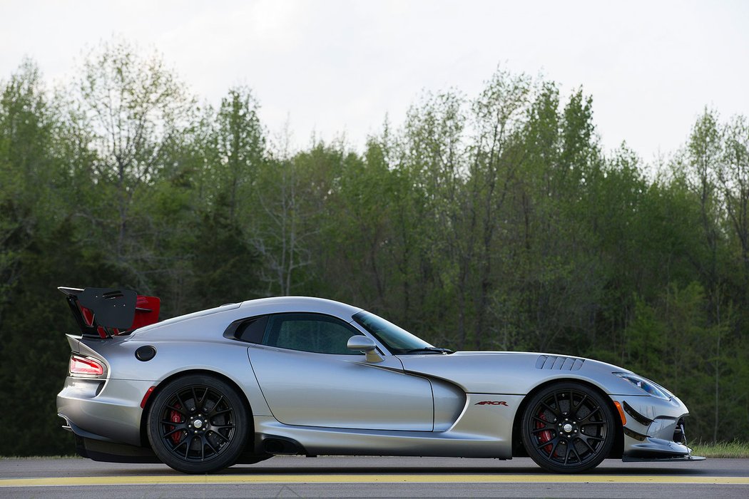 Dodge Viper ACR