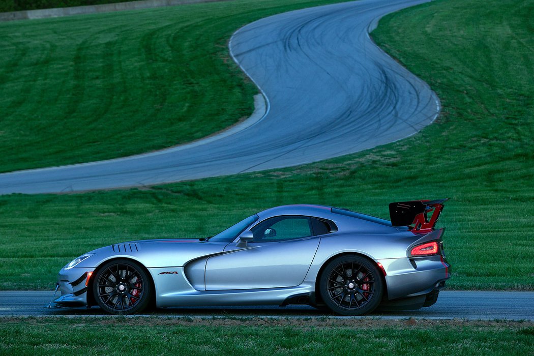 Dodge Viper ACR