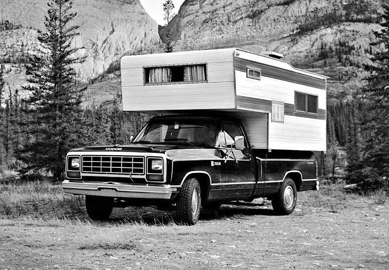 Dodge Ram D150 Camper (1981)