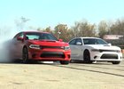 Video: Dodge ukázal přehlídku nejlepších burnoutů Hellcatů za rok 2014
