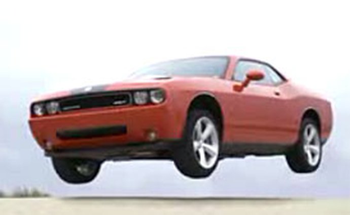 Video: Dodge Challenger SRT8 – reklama na svaly