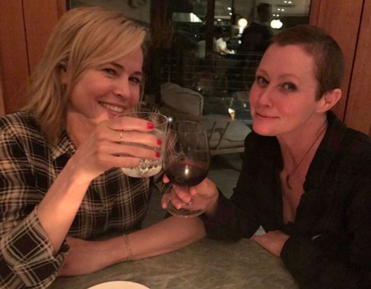 Shannen Doherty s kamarádkou na víně.
