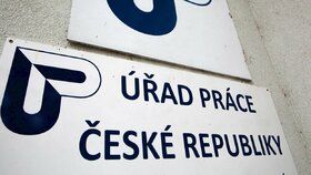 Úřadu práce chybí 1150 úředníků, jsou na ošetřovném i nemocenské