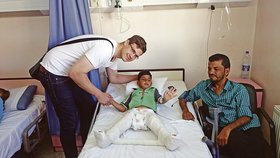 K operaci dětí musí v Jordánsku dát souhlas otec.