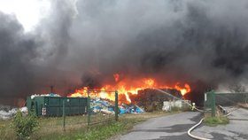 Požár třídírny odpadů na Příbramsku. (25. srpen 2023)