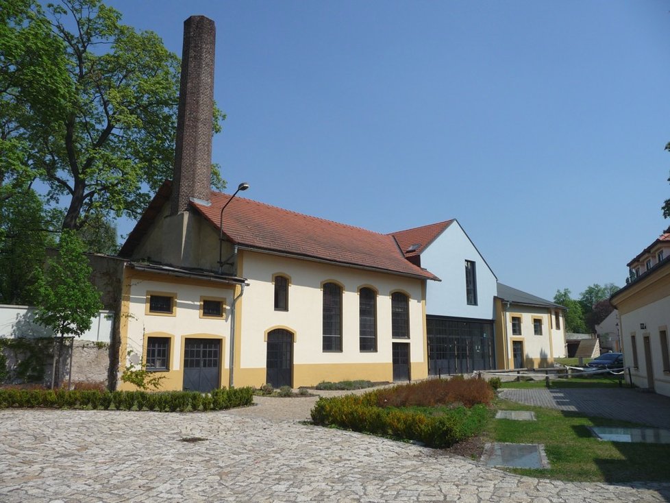 Počernický pivovar je situovaný u zámeckého parku v těsné blízkosti  zámku Dolní Počernice. (ilustrační foto)