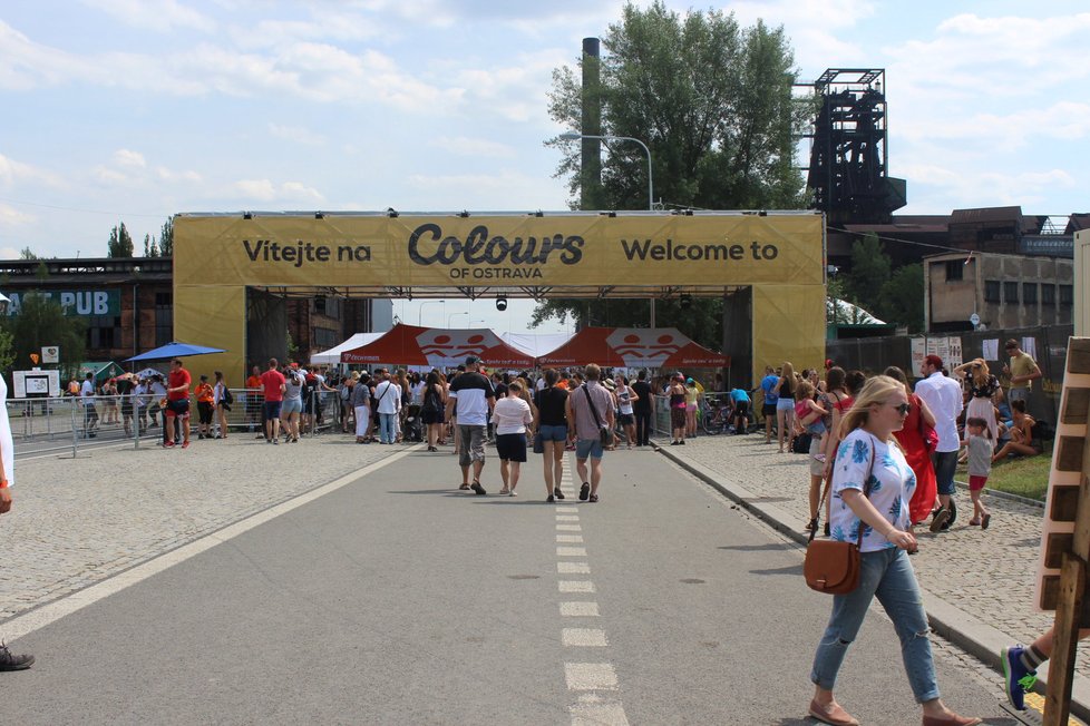 Festival každoročně přitáhne desítky tisíc lidí.